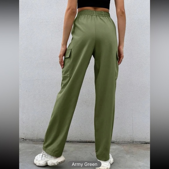 Green High Waist Side Flap Pocket Cargo Pants wide leg - Picture 2 of 4